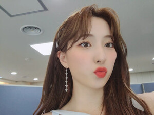 200612 WJSN Twitter Update - Eunseo