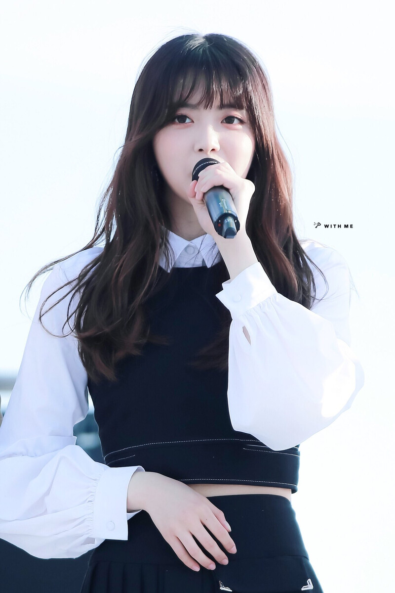 180602 Weki Meki Suyeon at Jeongok Port Youth Festival Healing Concert documents 1