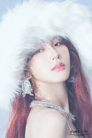 240203 CUBE Naver Post - (G)I-DLE Miyeon  2nd Full Album '2' Jacket Shoot Behind