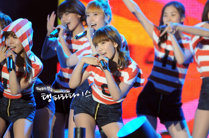 100324 Girls' Generation at White Day BIG Concert documents 2