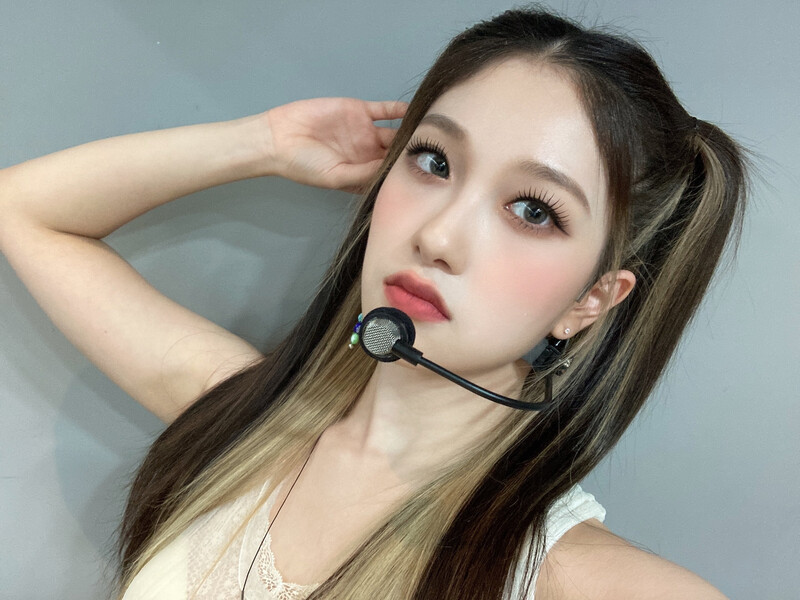 210603 fromis_9 Japan Twitter Update - Seoyeon documents 2