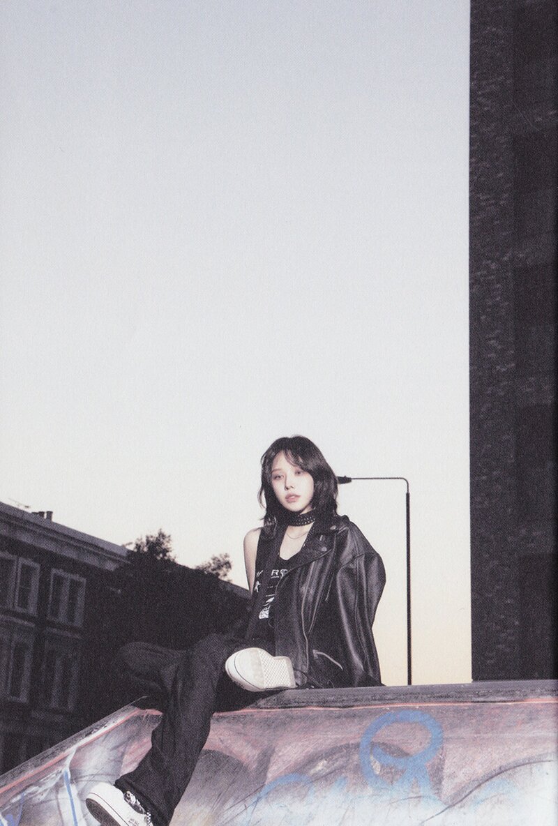 Red Velvet Wendy - 2nd Mini Album 'Wish You Hell' (Scans) documents 6