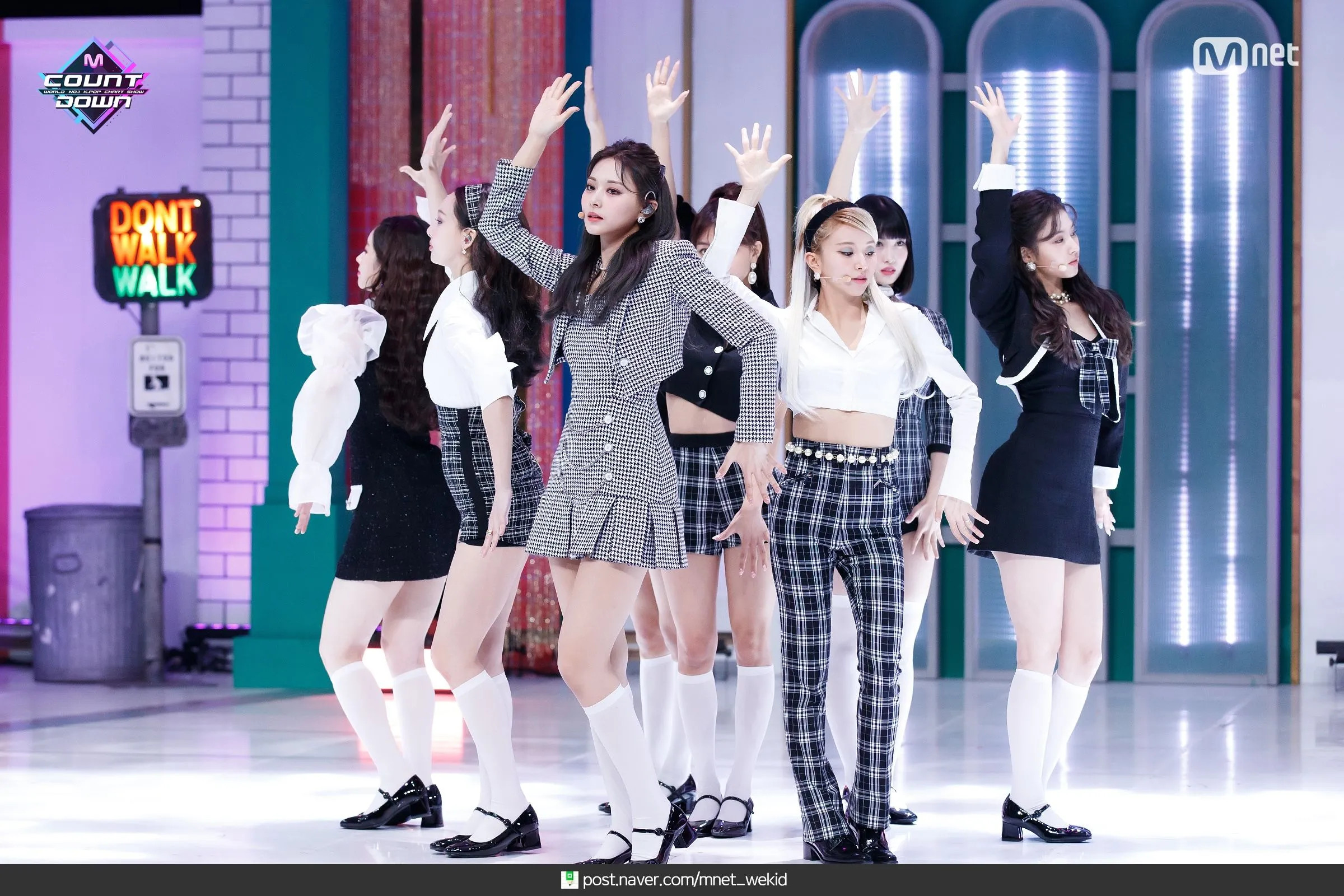 1029 Twice I Can T Stop Me At M Countdown Mnet Naver Post Kpopping