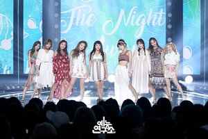 180721 TWICE - 'Dance The Night Away' at Music Core
