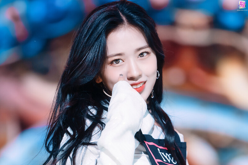 211212 IVE Yujin - 'ELEVEN' at Inkigayo | kpopping