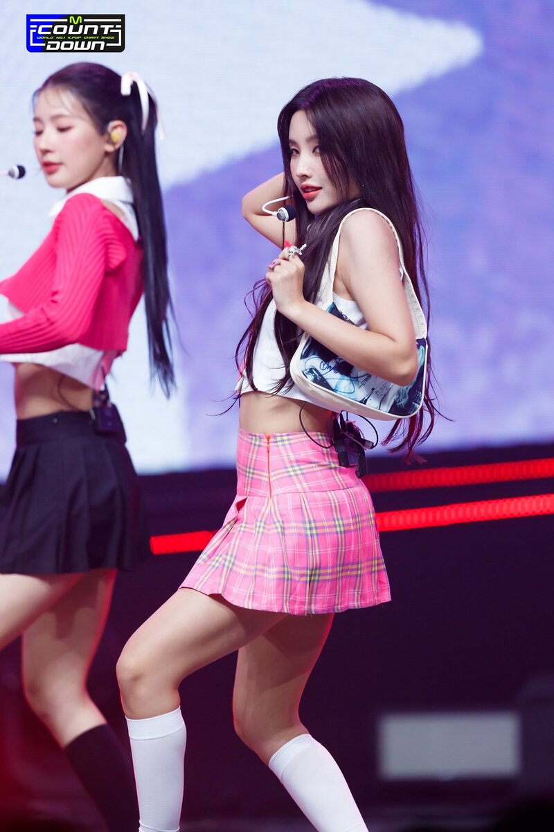230601 (G)I-DLE Soyeon - 'Queencard' at M COUNTDOWN documents 4