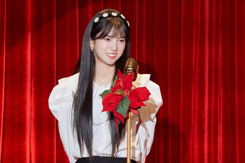 231229 WakeOne Naver Update - Yujin - Kep1erving My Own Santa & Kep1erving Awards [Behind the Scenes] documents 3