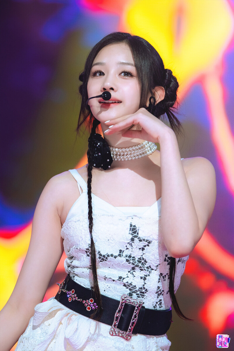 240407 BABYMONSTER Pharita - ‘SHEESH’ at Inkigayo documents 1