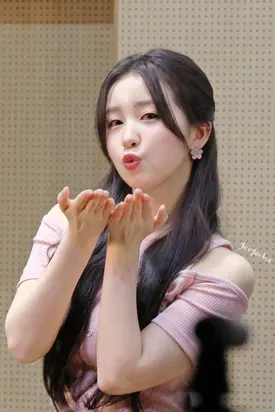 241012 WOOAH SORA at fansign event