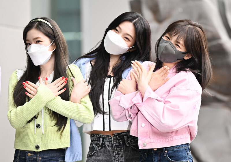 220324 Red Velvet - "MBC FM4U Noon Song Of Hope" Commute documents 6