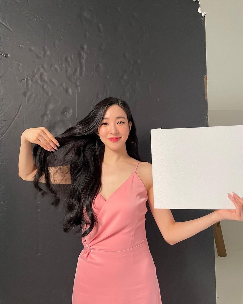 220420 Tiffany Young Instagram Update documents 1