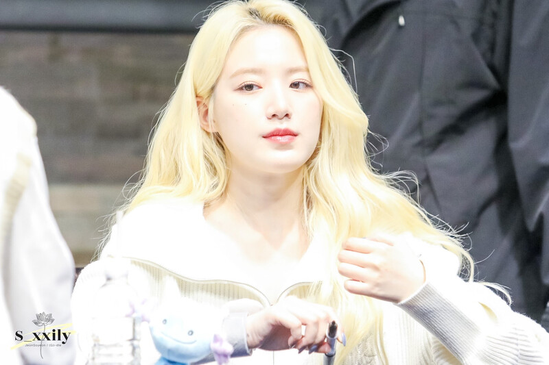 221124 (G)I-DLE Shuhua - Fansign documents 3