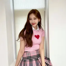 210620 Nayun Instagram Update(MOMOLAND)