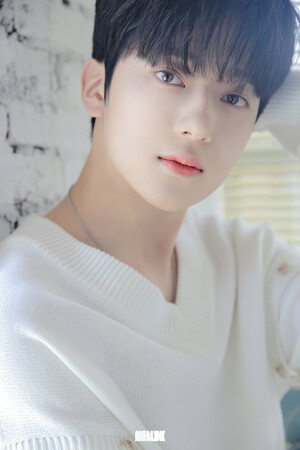 21.04.19 Fan Cafe - Profile Photos