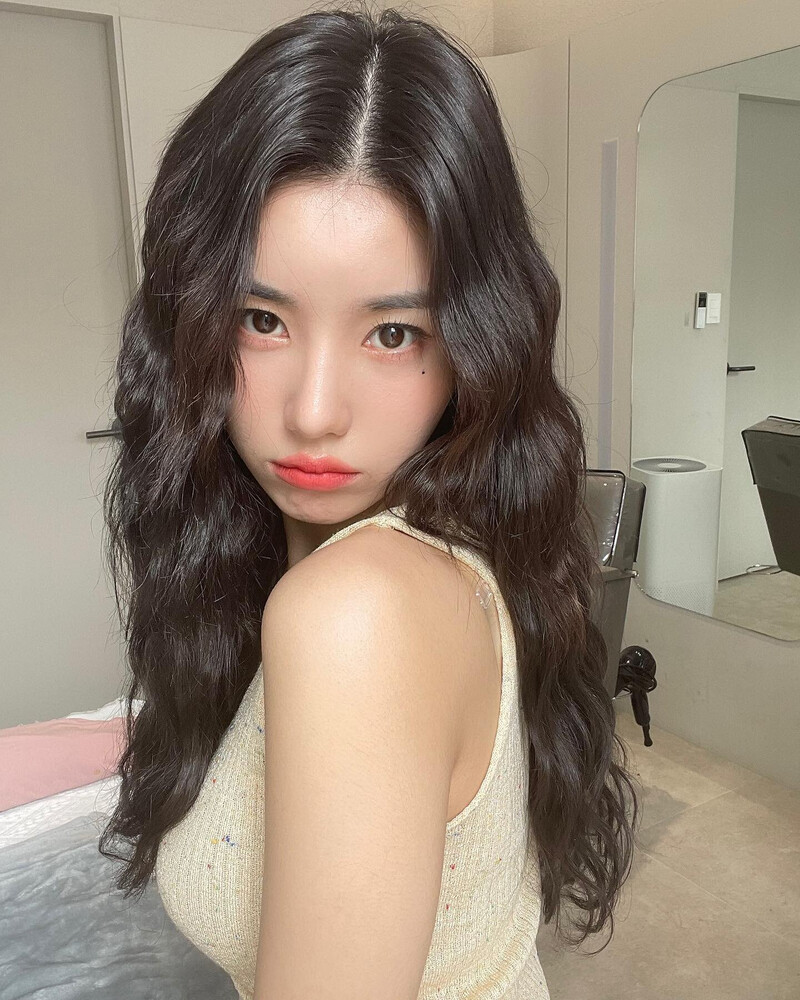 210728 Kwon Eunbi Instagram Update documents 1