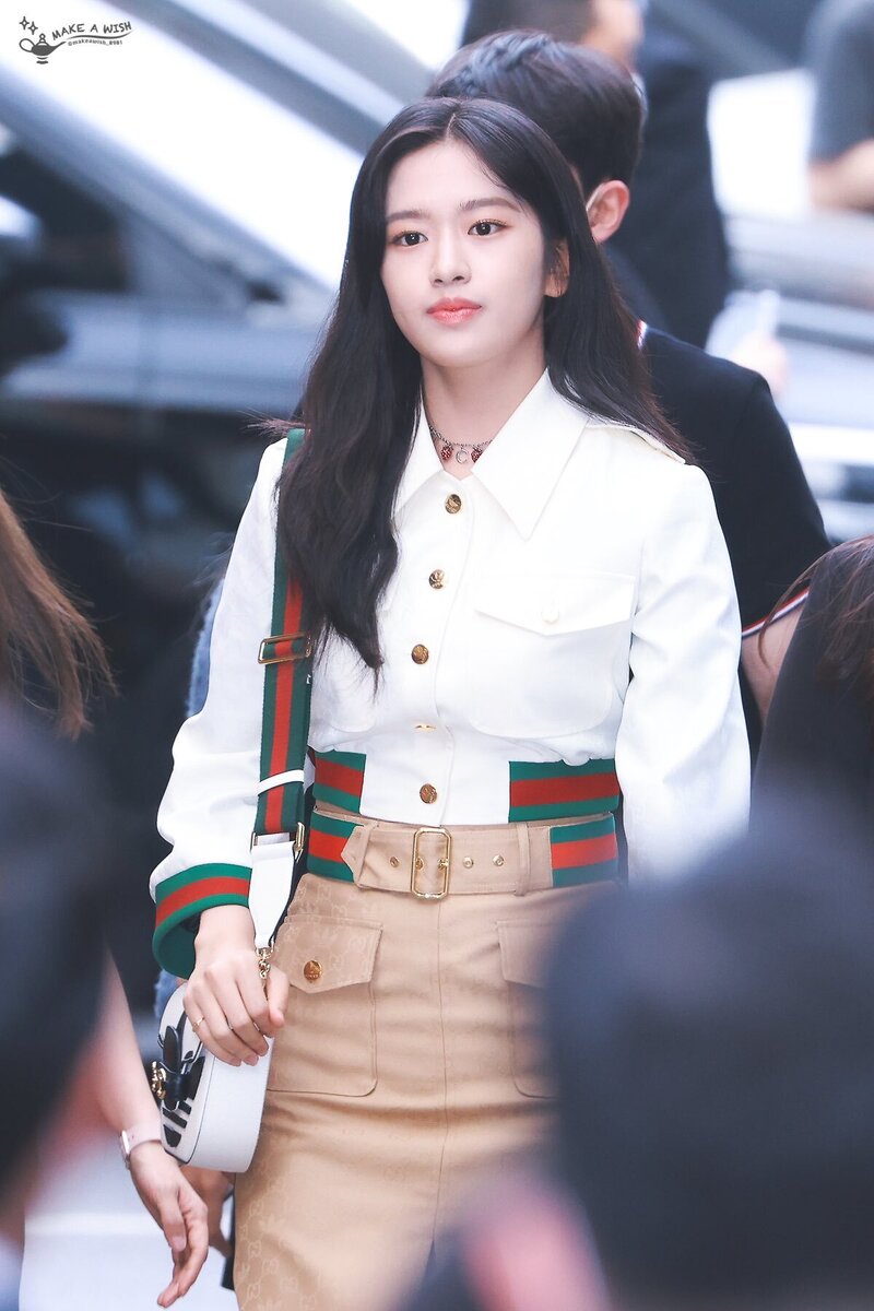 220607 IVE Yujin - ADIDAS x GUCCI Pop-Up Store Opening In Seoul documents 3