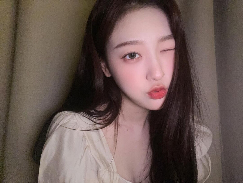 230218 Choerry Instagram Update documents 8