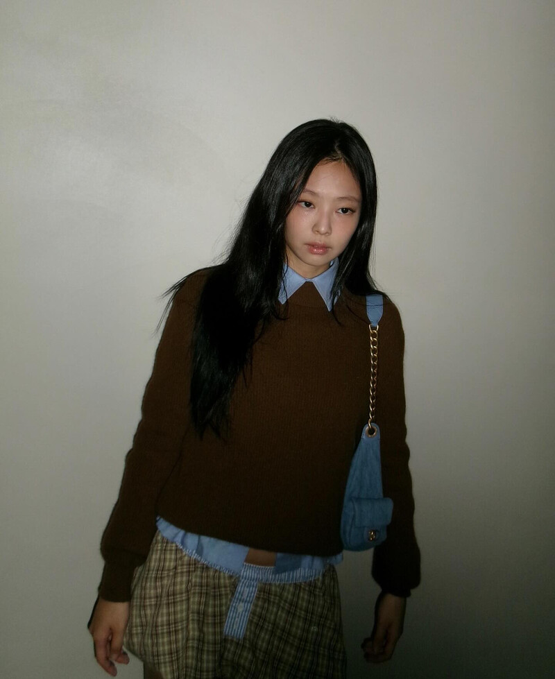 241006 - JENNIE Instagram Update documents 11