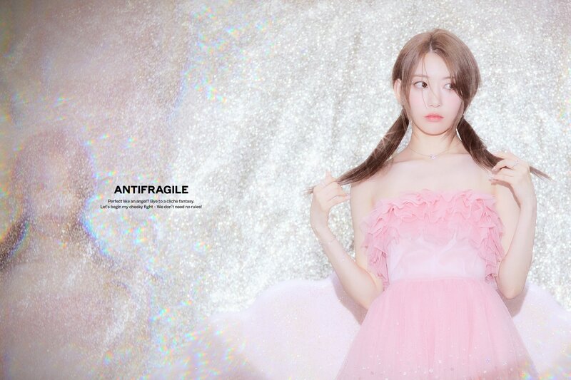 LE SSERAFIM - 2nd Mini Album 'ANTIFRAGILE' Concept Teasers documents 2
