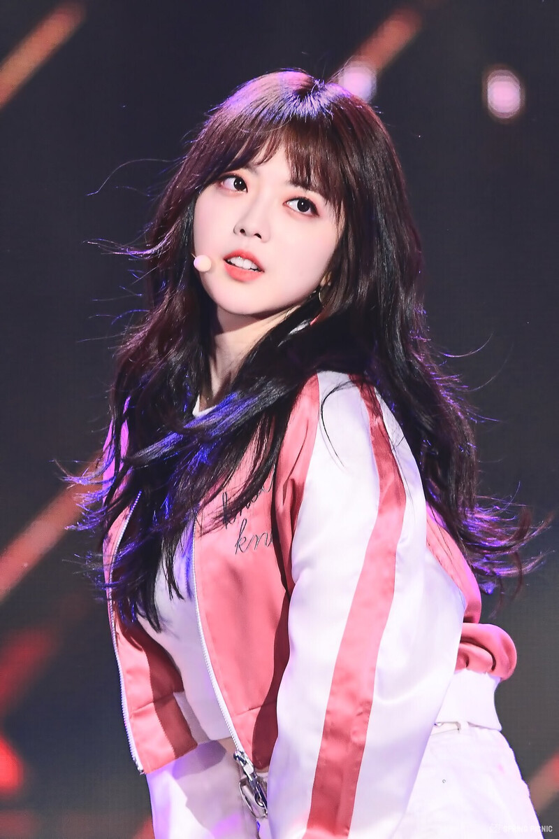 190501 Weki Meki Suyeon at Highfive Concert in Changwon documents 1