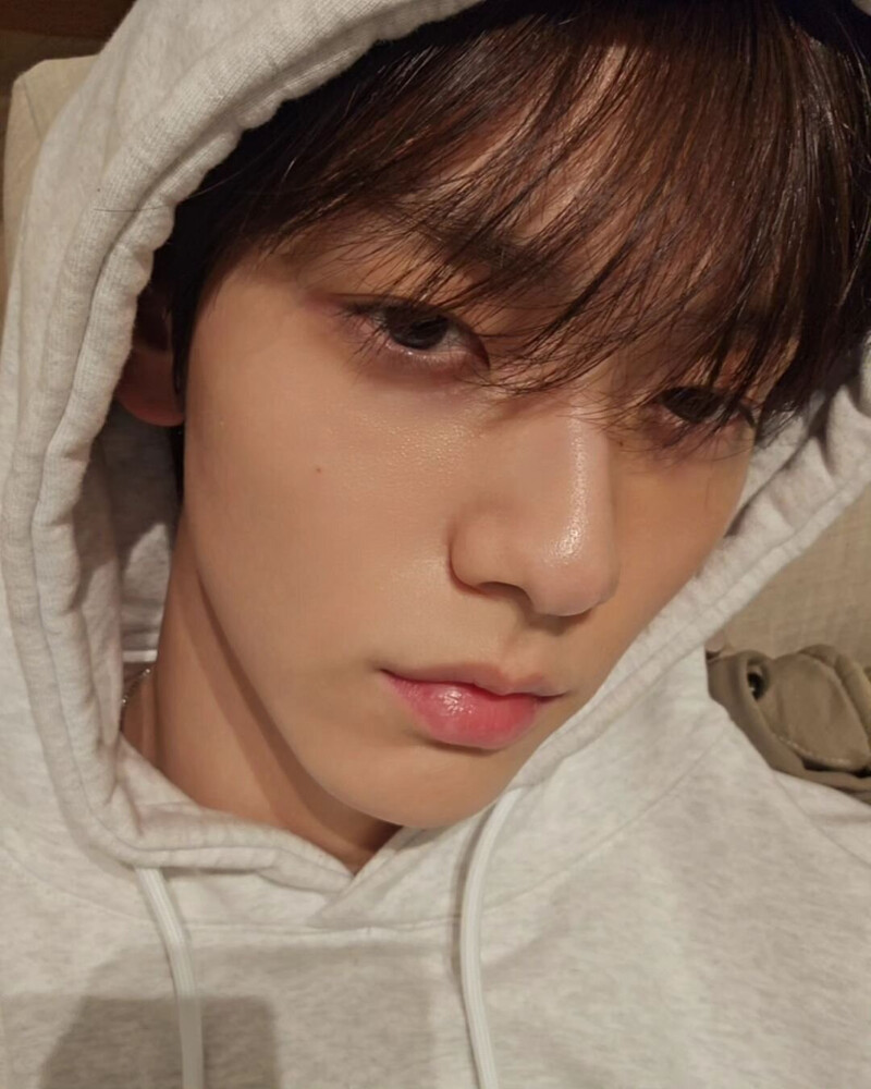 240205 TXT Soobin Instagram Update documents 1