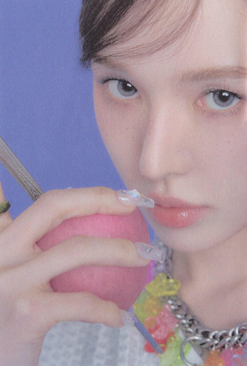 Red Velvet Wendy - 2nd Mini Album 'Wish You Hell' (Scans) documents 16