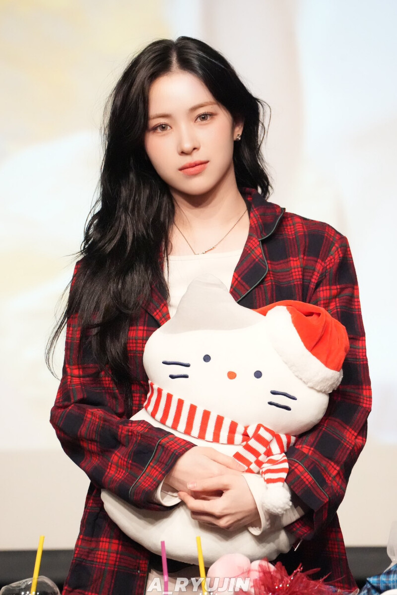 241108 ITZY Ryujin - Makestar Fansign documents 4