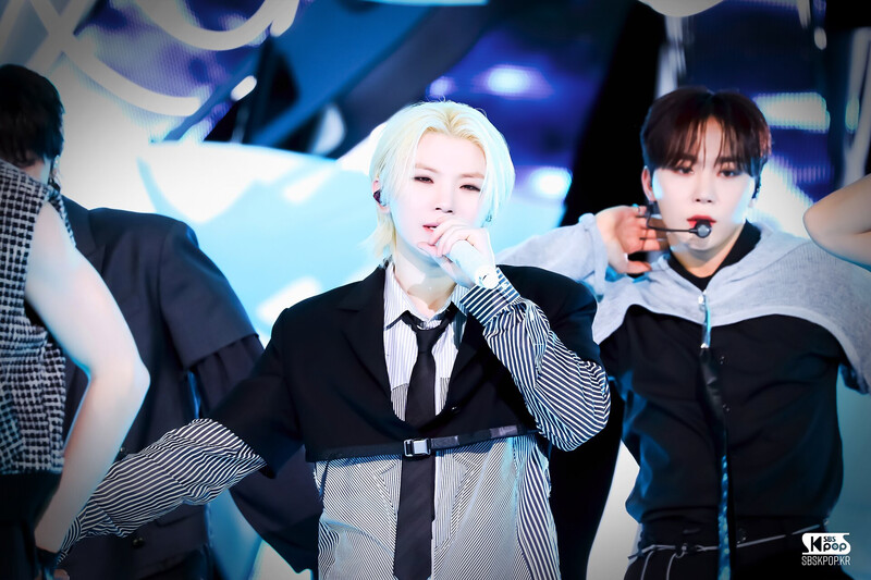 240512 SEVENTEEN Woozi - 'MAESTRO' at Inkigayo documents 2