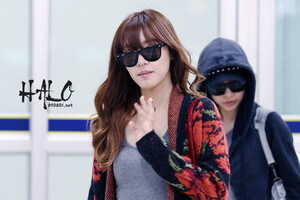 121006 Girls' Generation Tiffany at Gimpo Airport