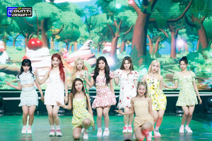 220630 Kep1er 'Up!' at M Countdown