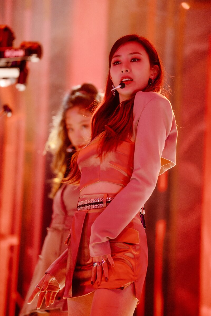 220220 Apink Hayoung - 'Dilemma' at Inkigayo documents 7
