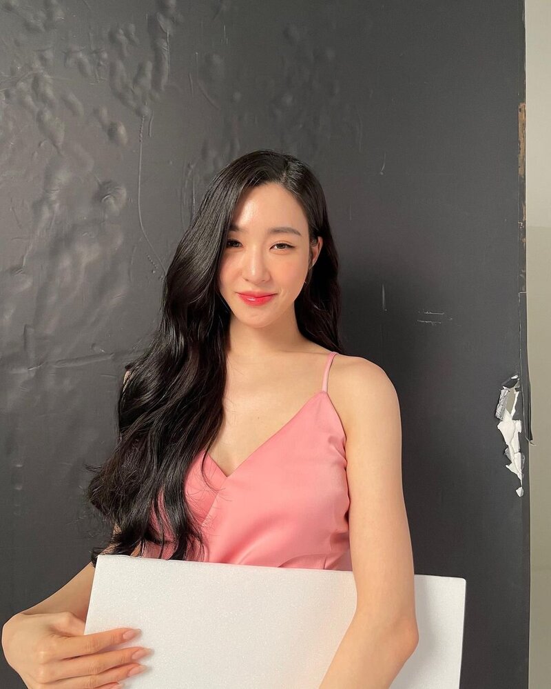 220420 Tiffany Young Instagram Update documents 2
