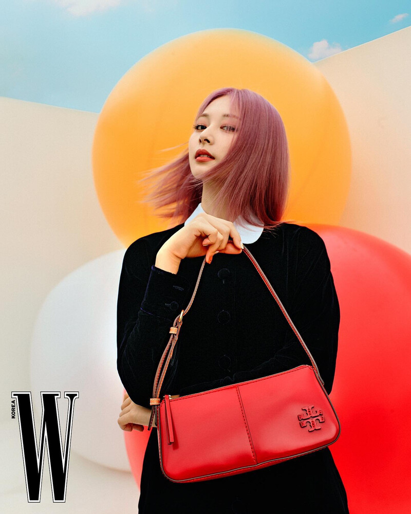 220915 TWICE Tzuyu for W Korea x Tory Burch documents 4