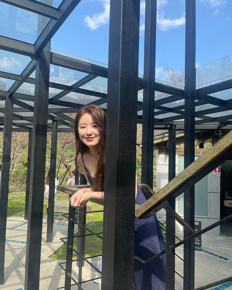 230327 (G)I-DLE Shuhua Instagram Update documents 3