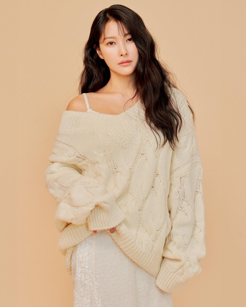 Park Gyuri 2024 profile photos documents 5