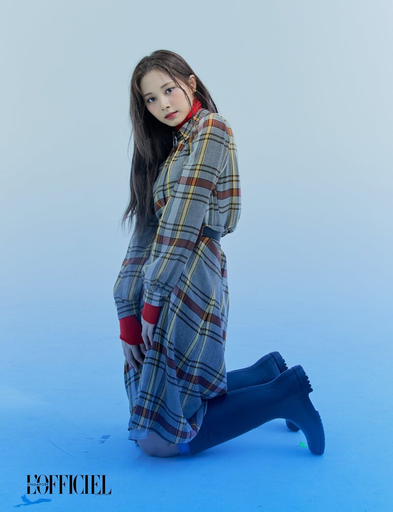 TWICE's Tzuyu for L'Officiel Singapore October 2021 documents 6