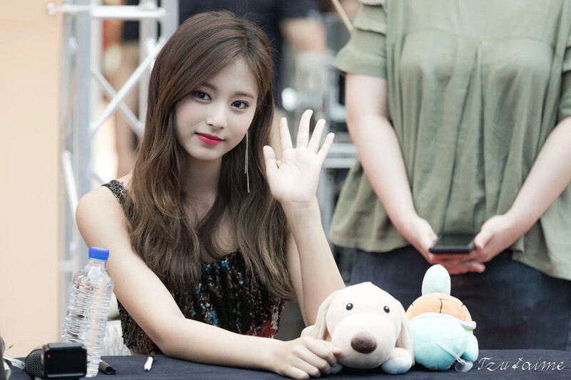 Tzuyu1346.jpg