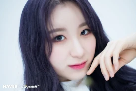 IZ*ONE - Lee Chaeyeon 1st Mini Album "COLOR*IZ" Jacket shooting by Naver x Dispatch