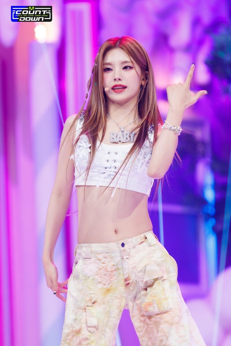 230803 - ITZY 'CAKE' at M COUNTDOWN documents 14