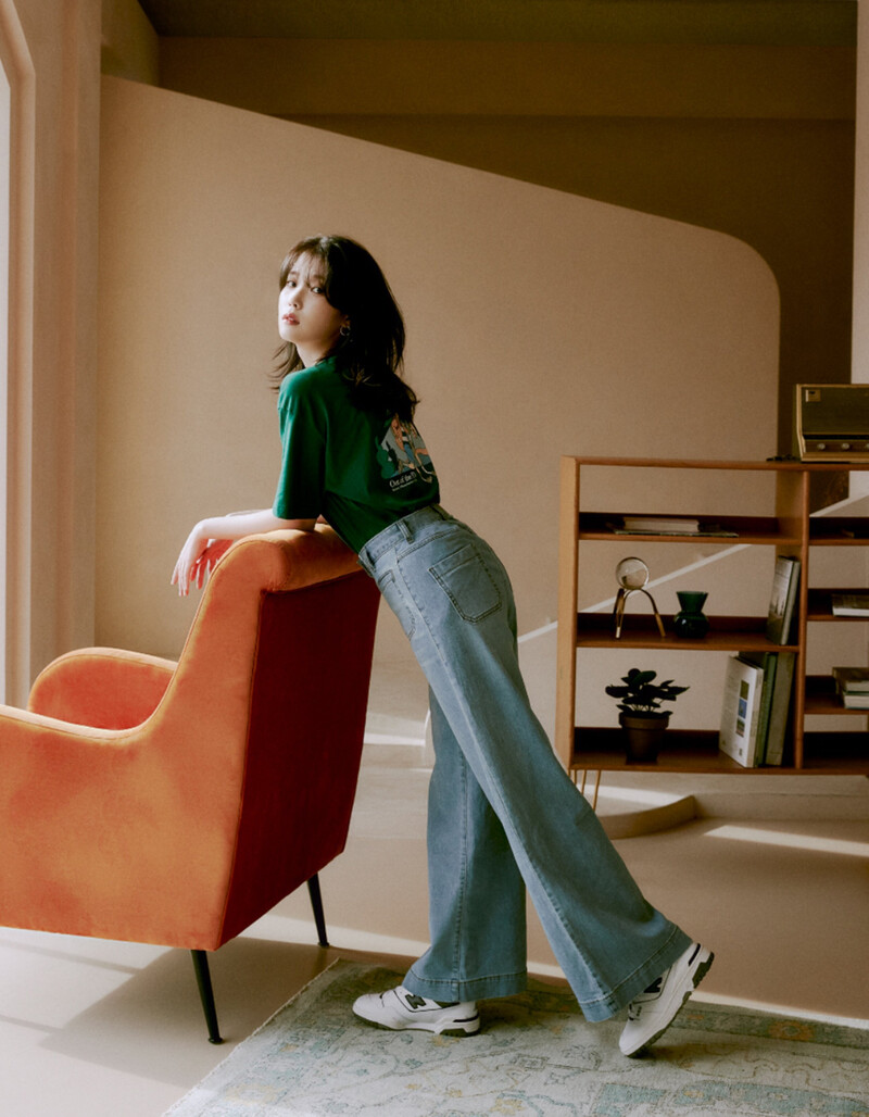 IU for New Balance Short Sleeve 'Relax for Next Creativity' Campaign documents 7