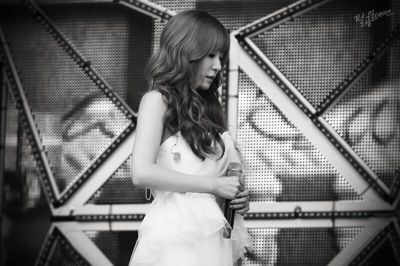 Tiffany – 140815 SMTOWN Live World Tour in Seoul documents 2