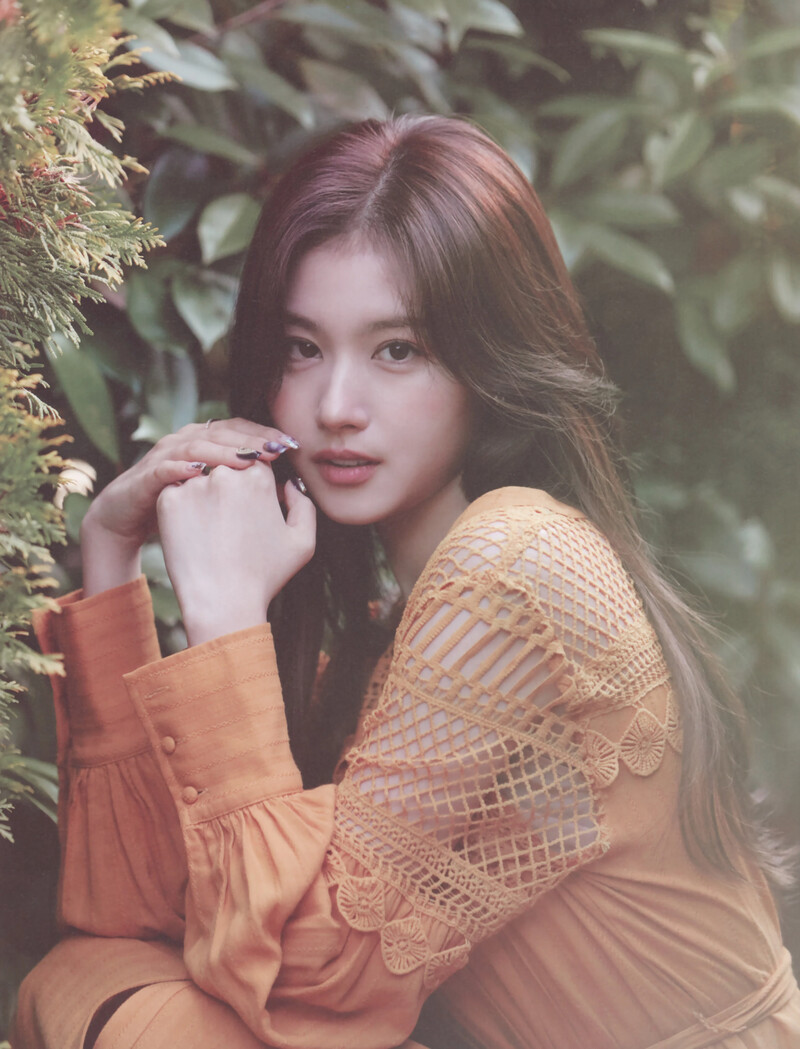 Yes, I am Sana 1st Photobook [SCANS] documents 2