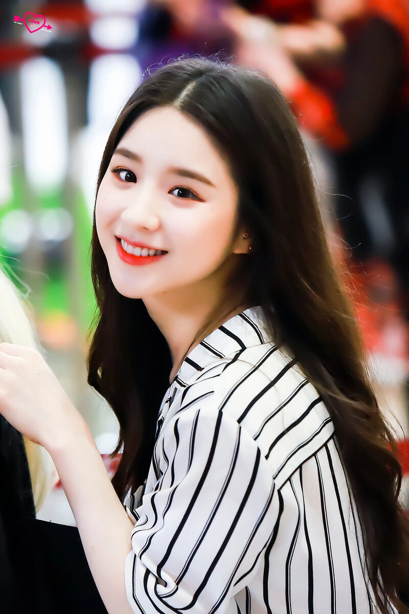 Jeon_HeeJin_com ED7dy_eU8AA60eZ  20190908.jpg