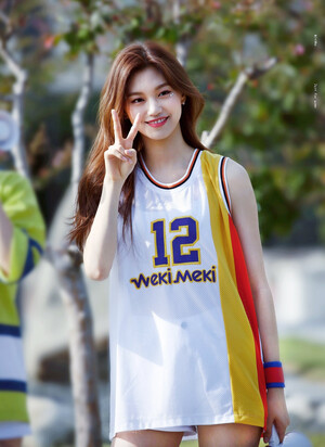 170929 Weki Meki Doyeon at Music Bank Mini Fanmeet