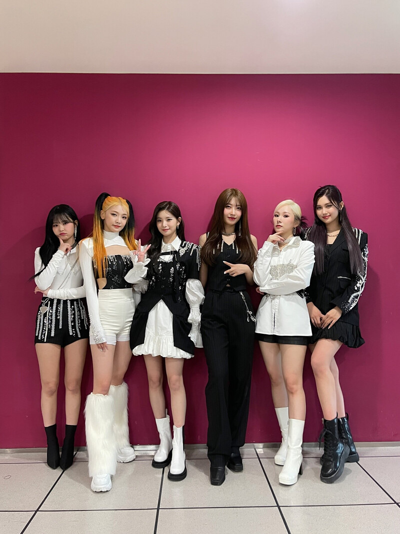 211204 EVERGLOW Twitter Update documents 2