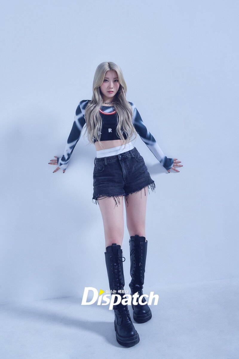 220726 CHAEIN - PURPLE KISS 'GEEKYLAND' Promotional Photoshoot by DISPATCH documents 3