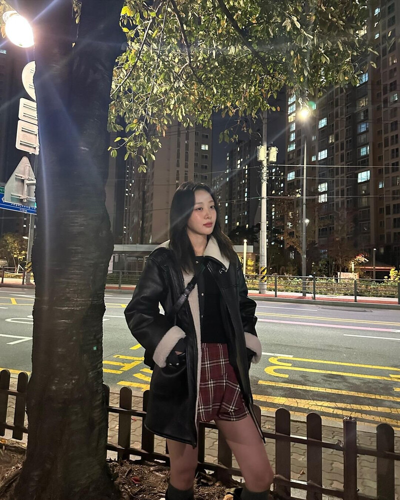 231027 YVES Instagram Update documents 10