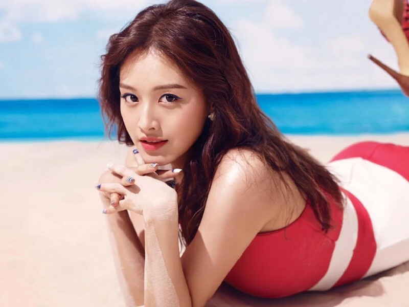 Rainbow's Jaekyung for Missha documents 6