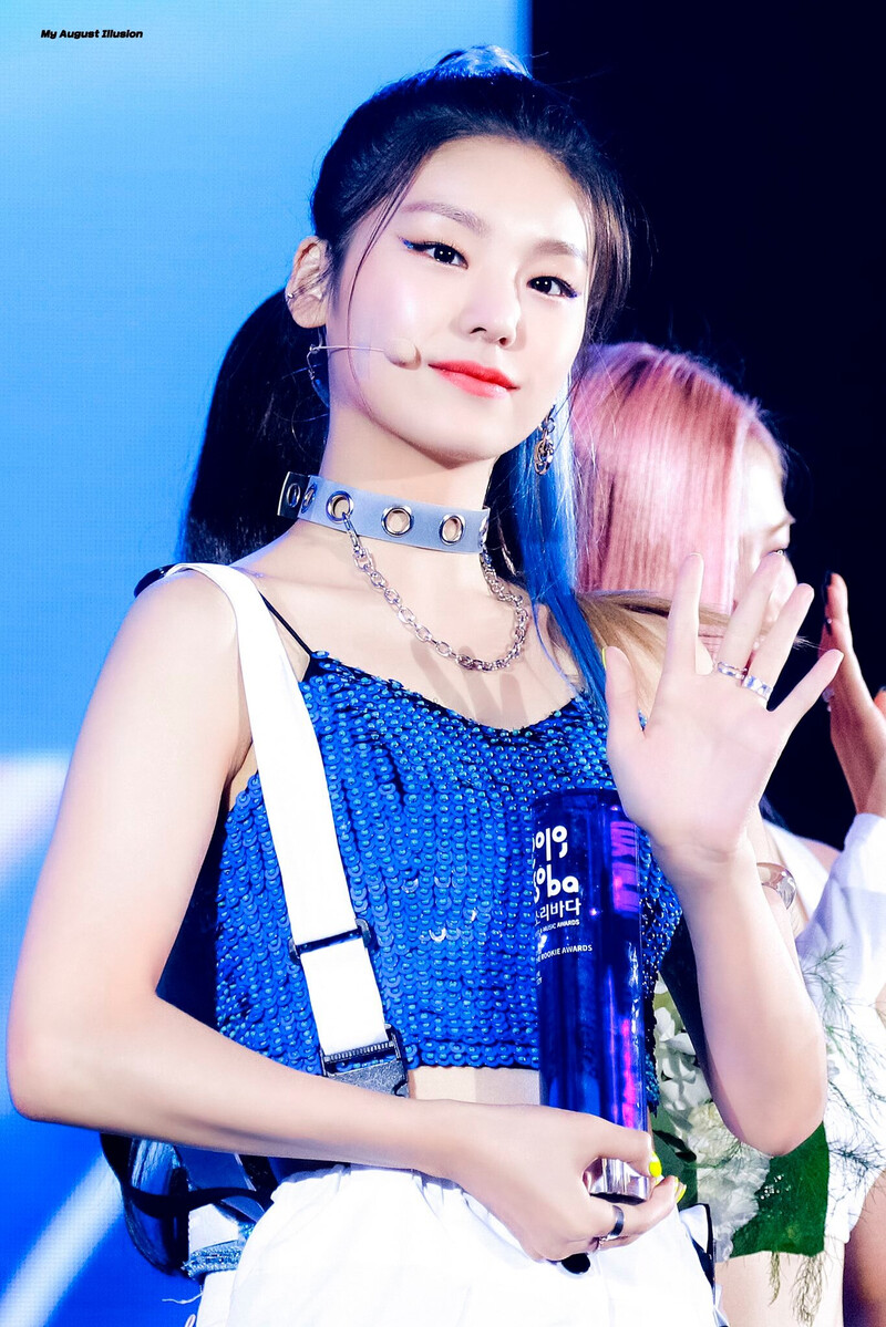 190822 ITZY Yeji at Soribada Best K-Music Awards 2019 documents 1