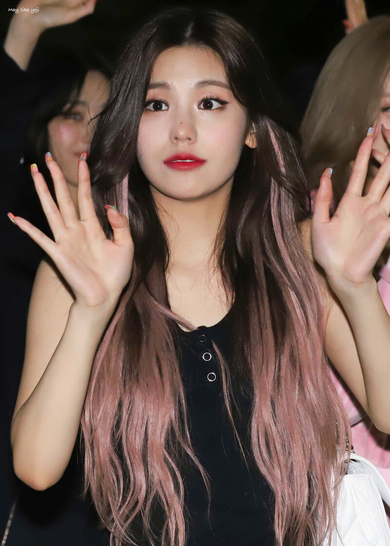 220807 ITZY Yeji - Concert Departure documents 1